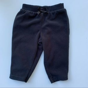 3/$10 CARTERS Baby girl black fleece pants 3-6m